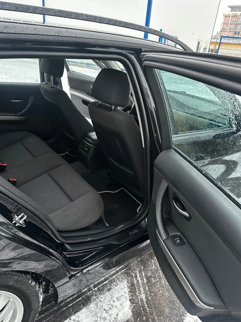 BMW 320 Е91..Автомат.Нов Внос.Навигация.Топ състояние, снимка 12 - Автомобили и джипове - 52900329