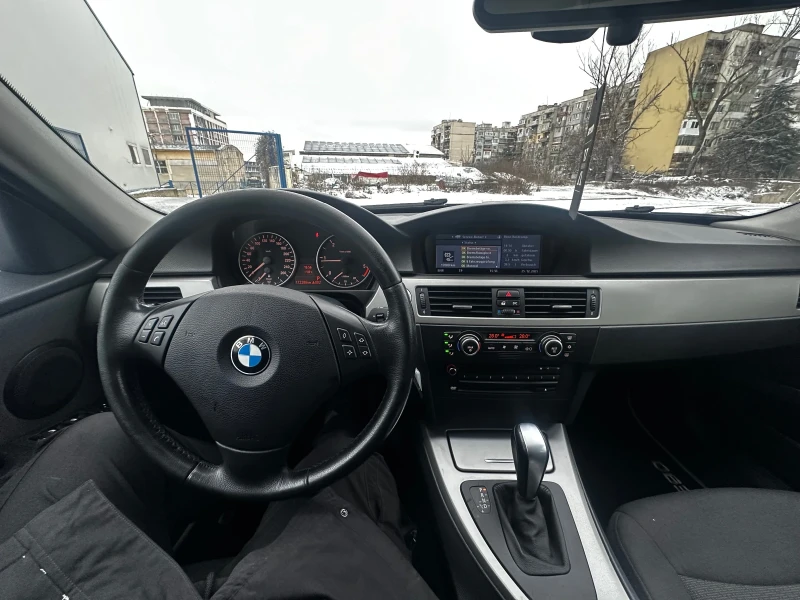 BMW 320 Е91..Автомат.Нов Внос.Навигация.Топ състояние, снимка 9 - Автомобили и джипове - 52900329