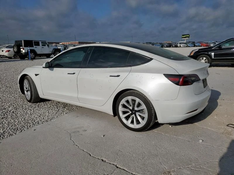 Tesla Model 3 Yes Rear-wheel drive - изображение 2