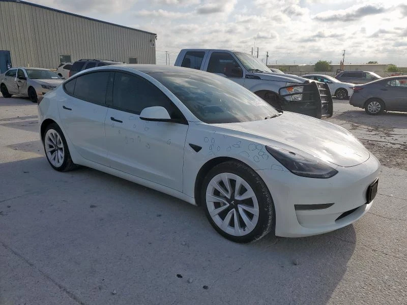 Tesla Model 3 Yes Rear-wheel drive - изображение 7