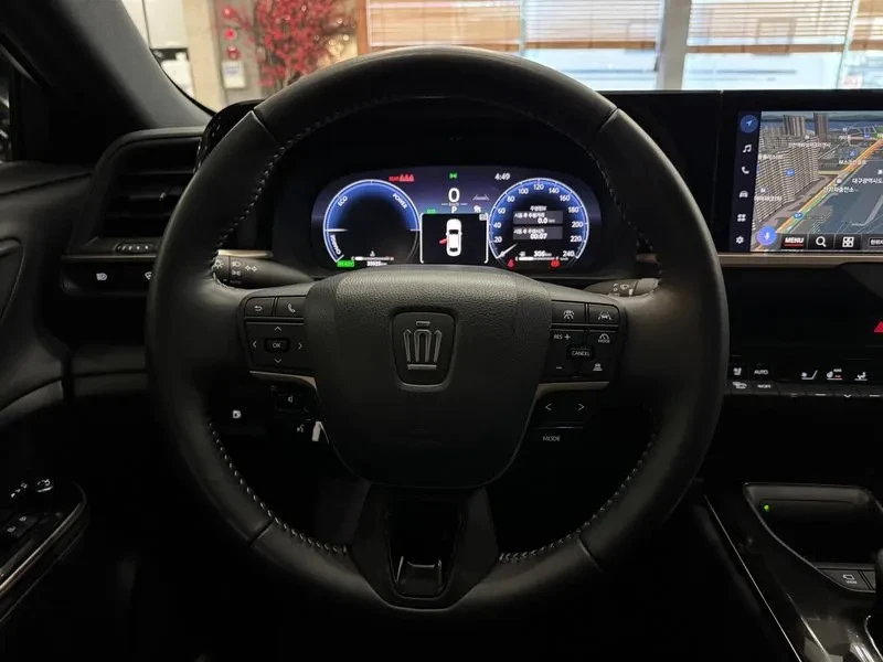 Toyota Crown 2.5 4WD HYBRID | Mobile.bg � ����������� 10
