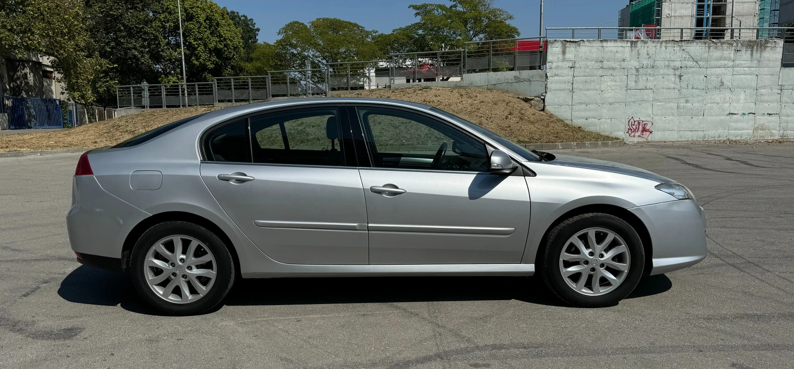 Renault Laguna III - изображение 3