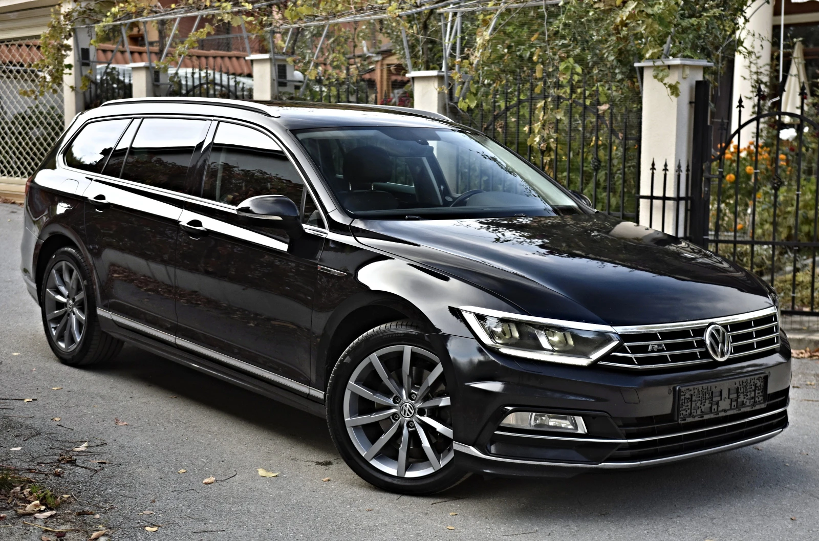 VW Passat 2.0TDI/R Line/4motion/Distronic/Camera - изображение 3