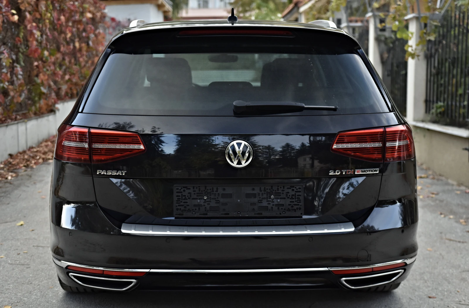 VW Passat 2.0TDI/R Line/4motion/Distronic/Camera - изображение 5