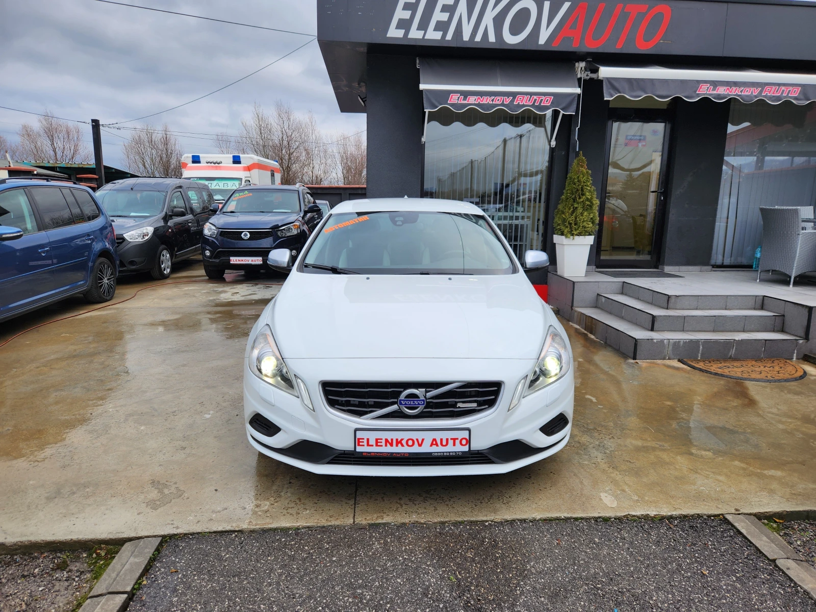 Volvo V60 R-design D4-1.6T-180к.с EURO 5-АВТОМАТИК-ШВЕЙЦАРИЯ - изображение 2