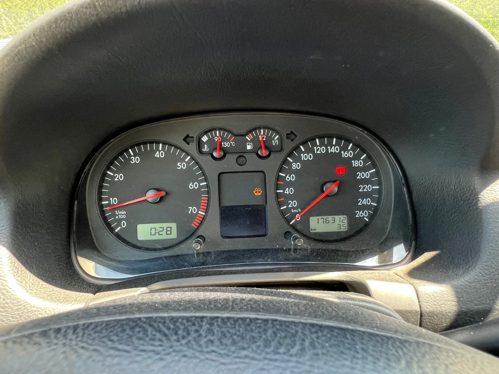 VW Golf 2.0 Automatic  - изображение 6