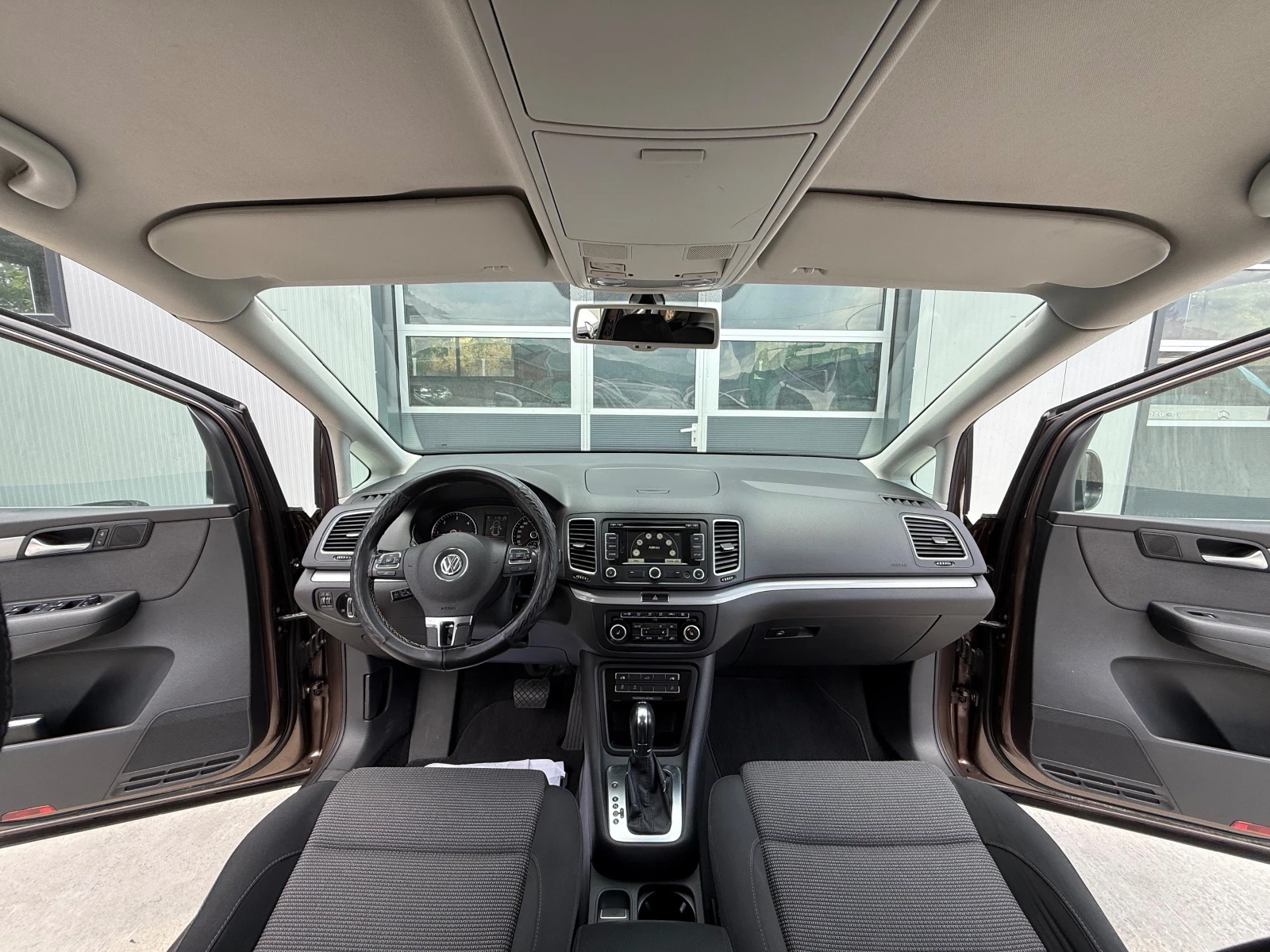 VW Sharan 2.0TDI DSG/7 mesta - изображение 10