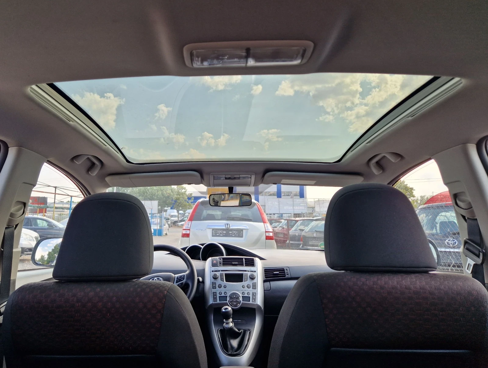 Toyota Verso 1.8VVT-i - изображение 8