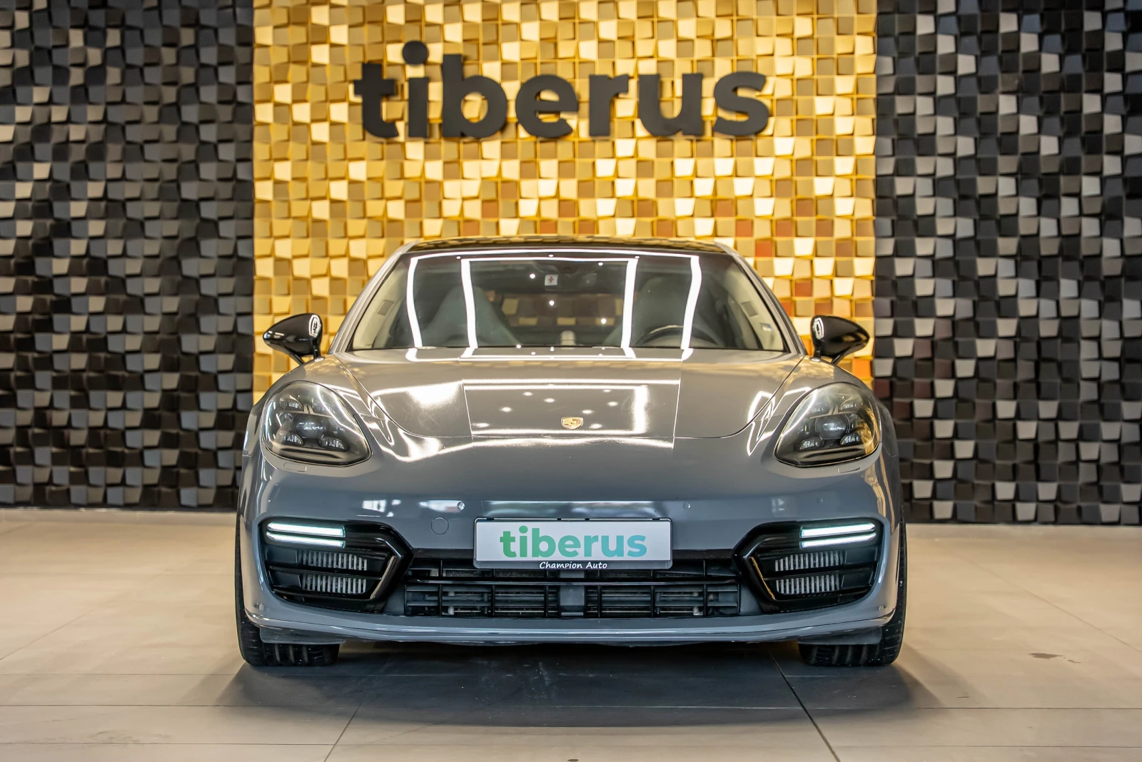 Porsche Panamera Turbo - изображение 3