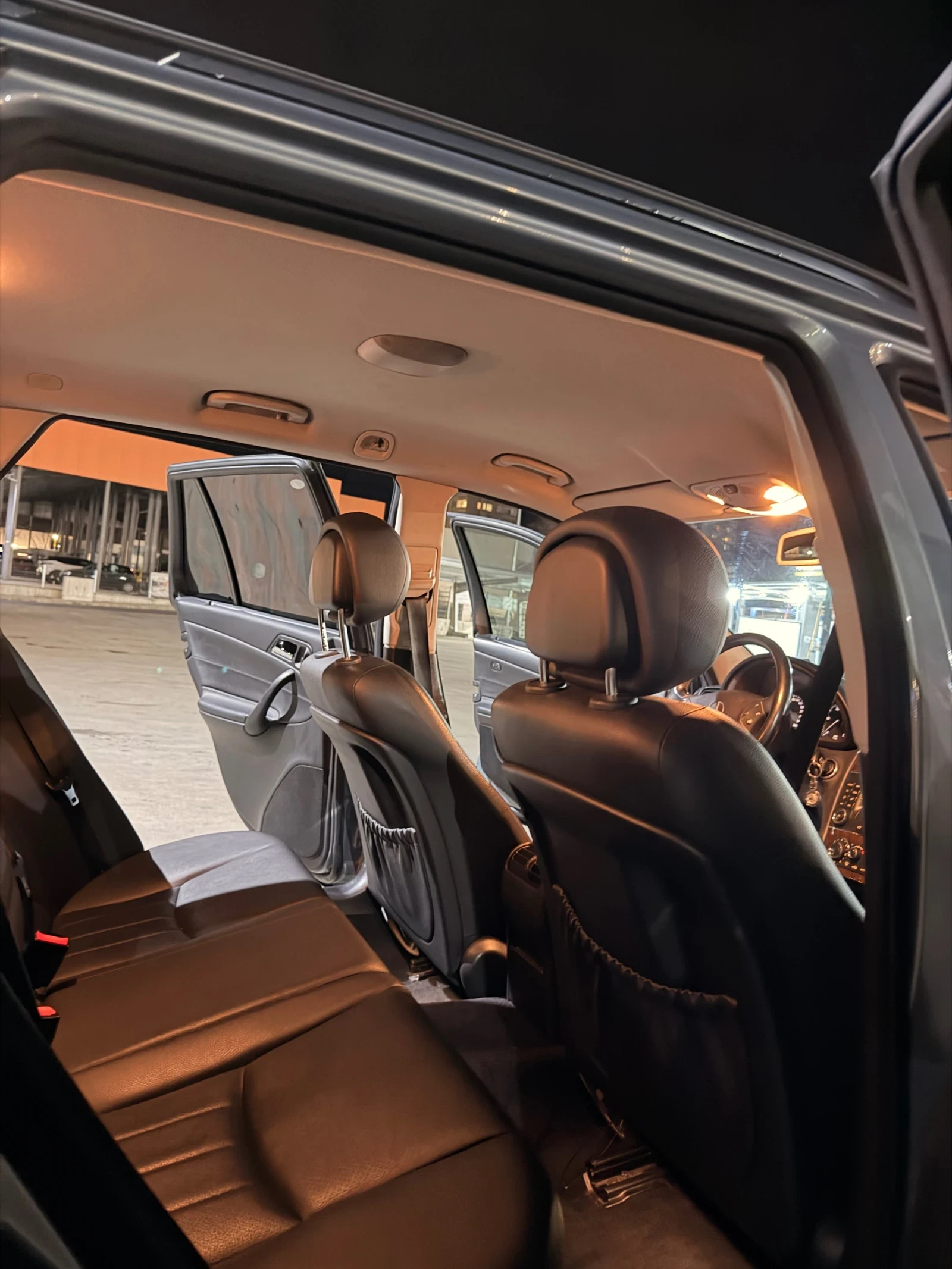 Mercedes-Benz C 200, снимка 11 - Автомобили и джипове - 53880028