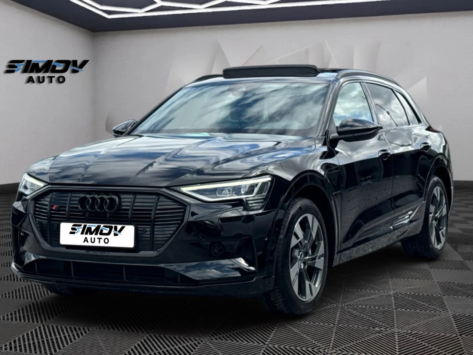 Audi E-Tron 55 S-LINE 95KWH 408КС. ПАНОРАМА КОЖА ПОДГРЕВ