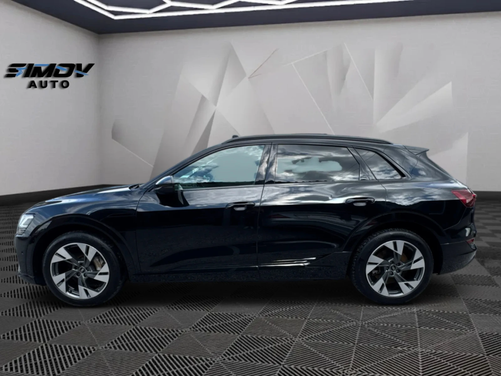 Audi E-Tron 55 S-LINE 95KWH 408КС. ПАНОРАМА КОЖА ПОДГРЕВ, снимка 6 - Автомобили и джипове - 54653084
