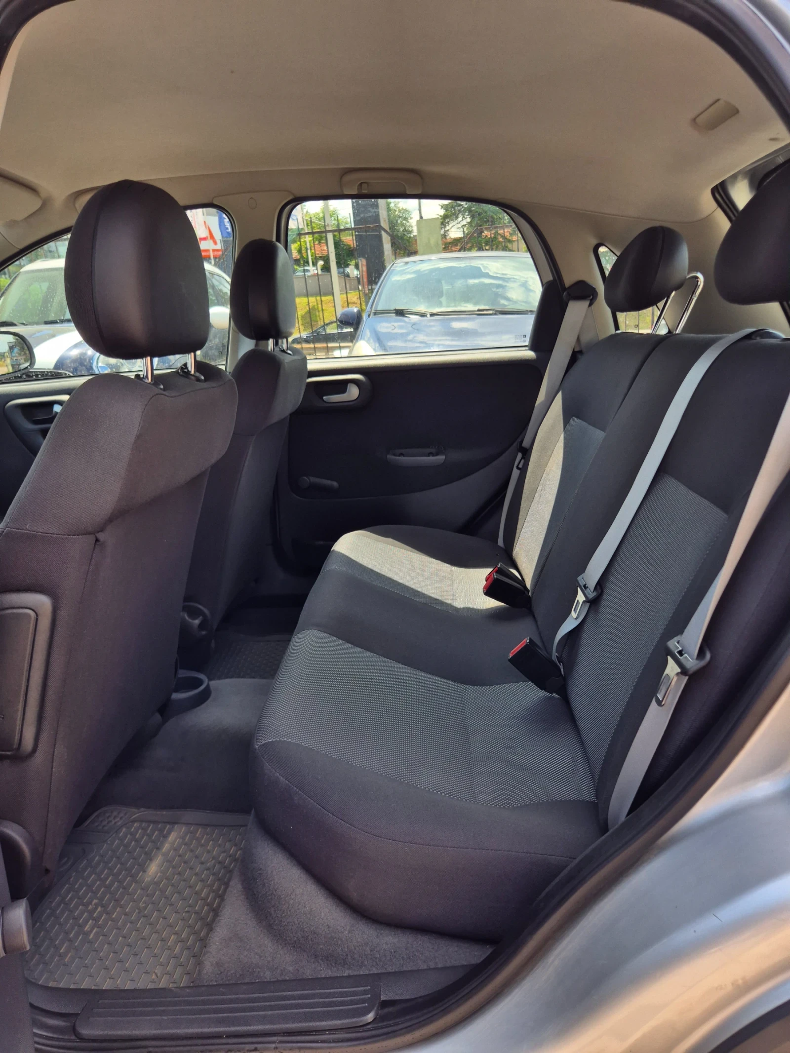 Opel Corsa 1.2i* КЛИМА* ОБСЛУЖЕН!, снимка 12 - Автомобили и джипове - 54668014