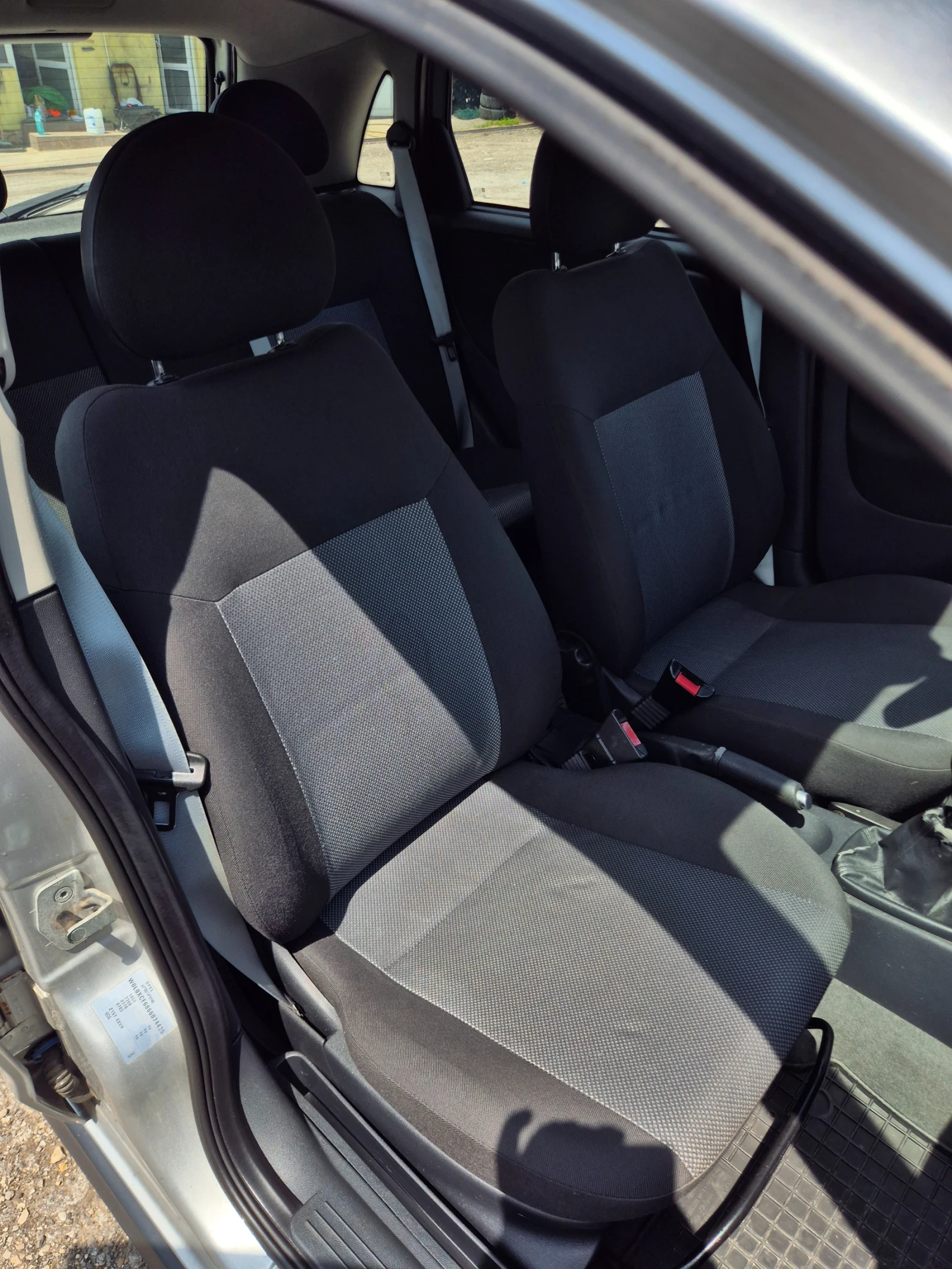 Opel Corsa 1.2i* КЛИМА* ОБСЛУЖЕН!, снимка 11 - Автомобили и джипове - 54668014