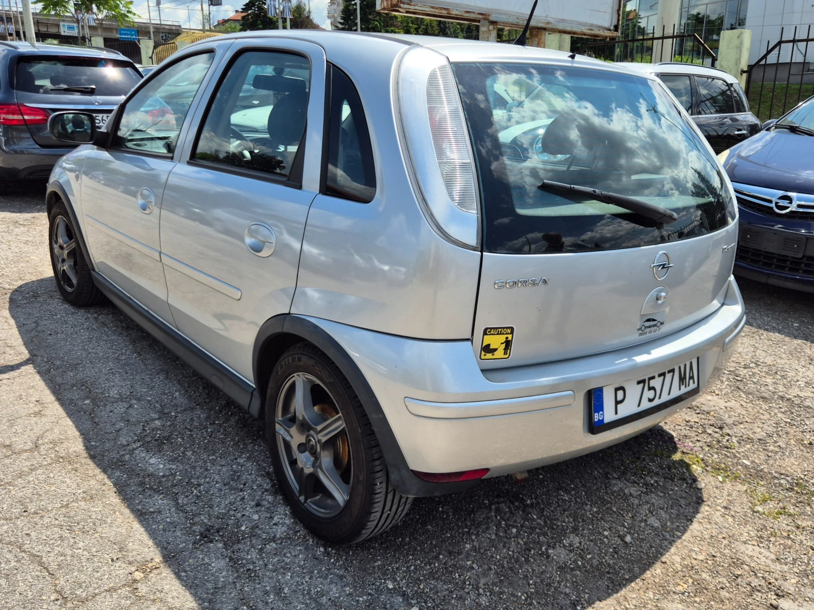 Opel Corsa 1.2i* КЛИМА* ОБСЛУЖЕН!, снимка 5 - Автомобили и джипове - 54668014