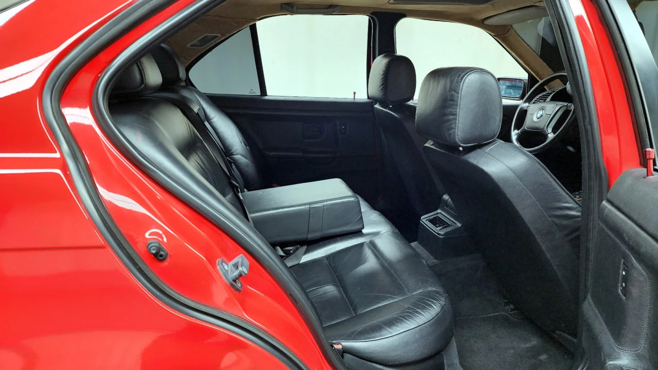 BMW 323, снимка 12 - Автомобили и джипове - 54701830
