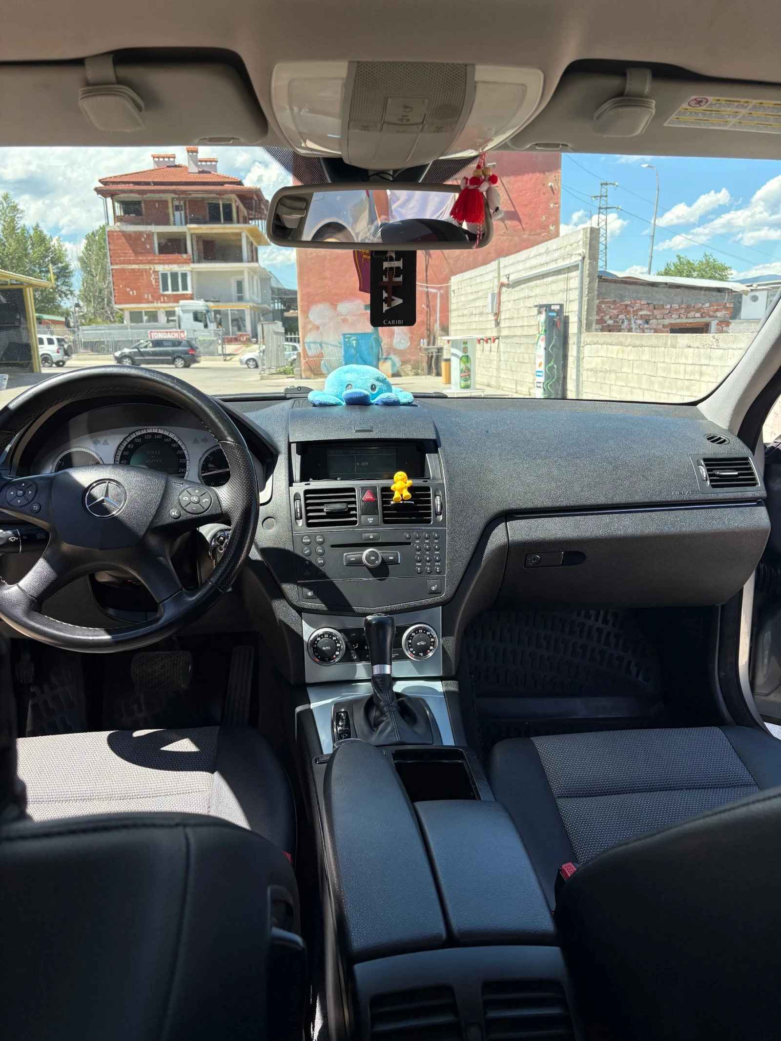 Mercedes-Benz C 220, снимка 6 - Автомобили и джипове - 54932302