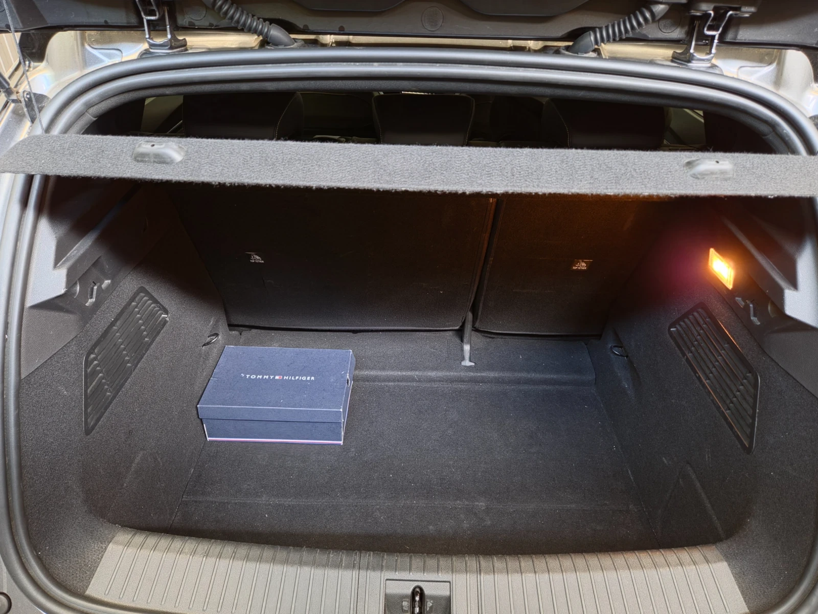 Renault Megane EV60/ ICONIC/ 360/Harman Cardon, снимка 9 - Автомобили и джипове - 55409519