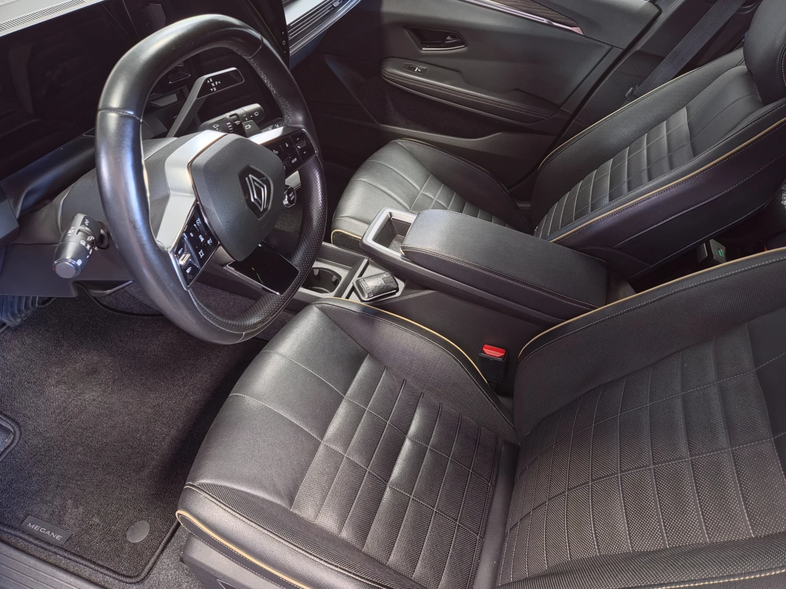 Renault Megane EV60/ ICONIC/ 360/Harman Cardon, снимка 7 - Автомобили и джипове - 55409519