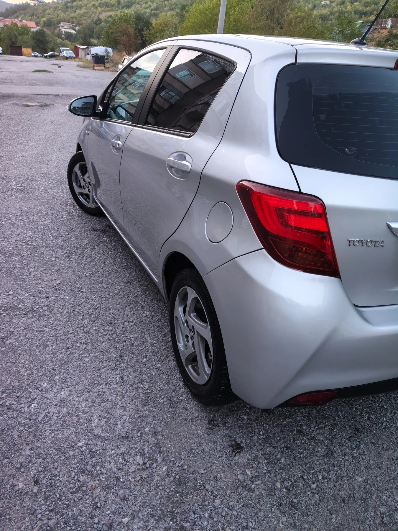 Toyota Yaris, снимка 4 - Автомобили и джипове - 55890682