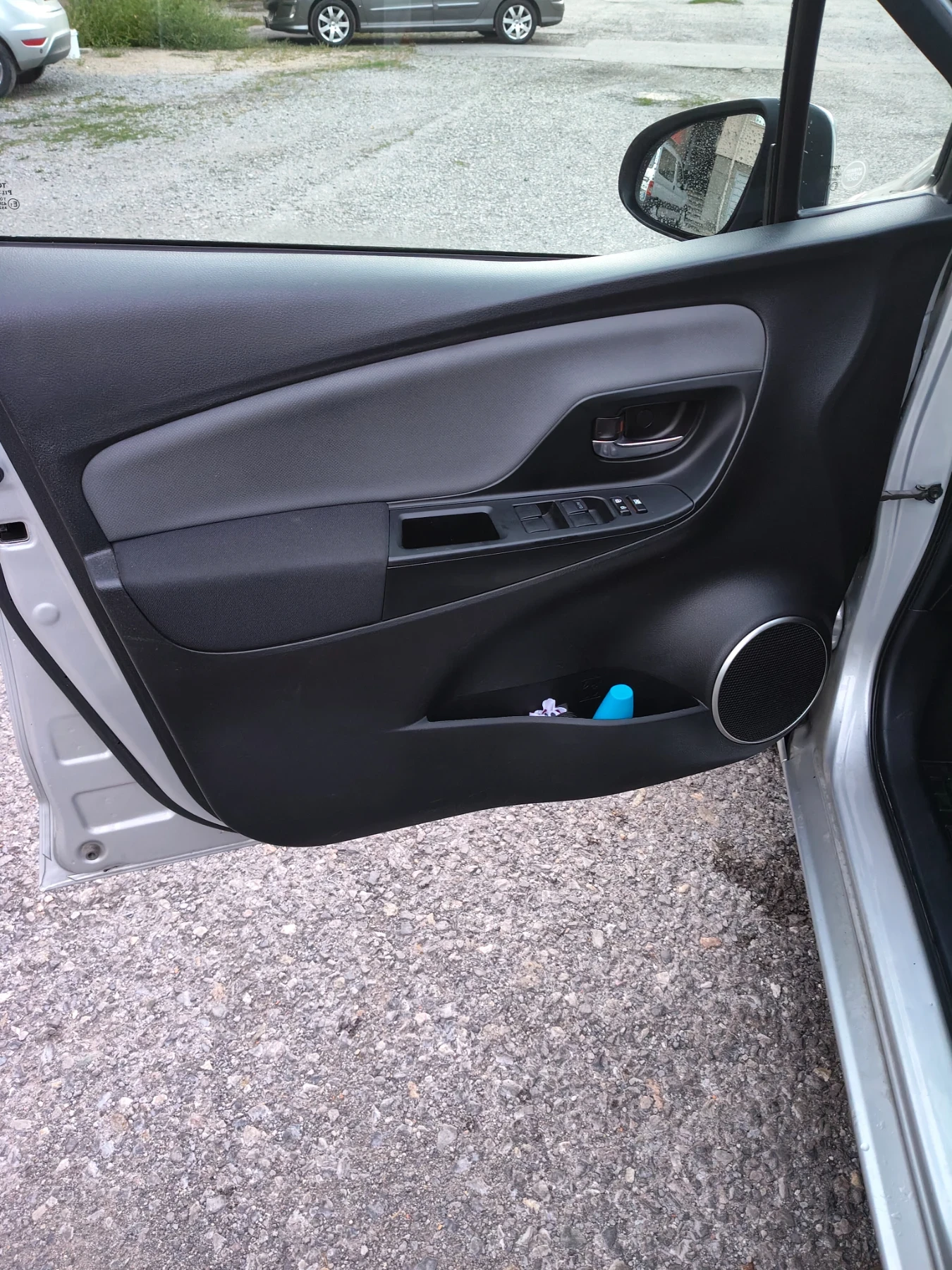 Toyota Yaris, снимка 8 - Автомобили и джипове - 55890682