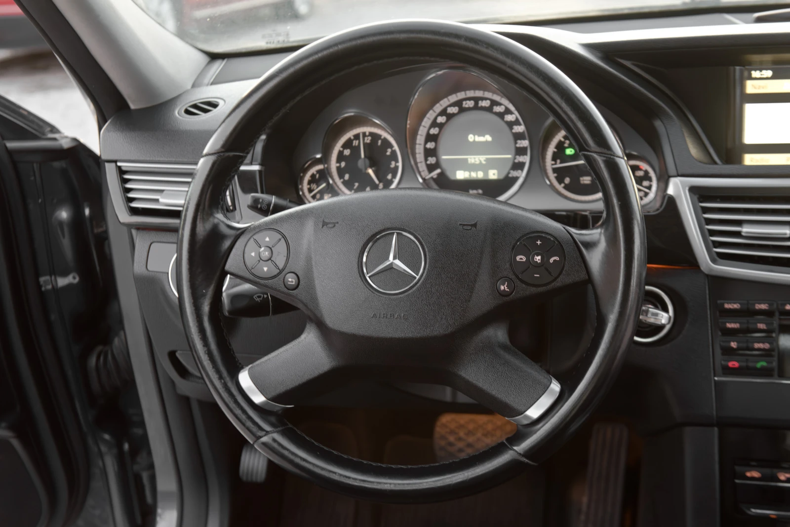 Mercedes-Benz E 220 Avangartde 170k.s | Mobile.bg � ����������� 14