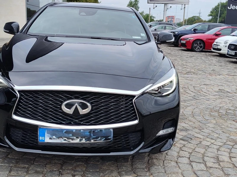 Infiniti Q30 S, снимка 3 - Автомобили и джипове - 47504096