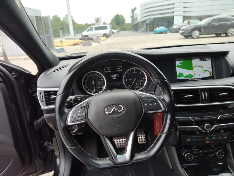 Infiniti Q30 S, снимка 9 - Автомобили и джипове - 47504096