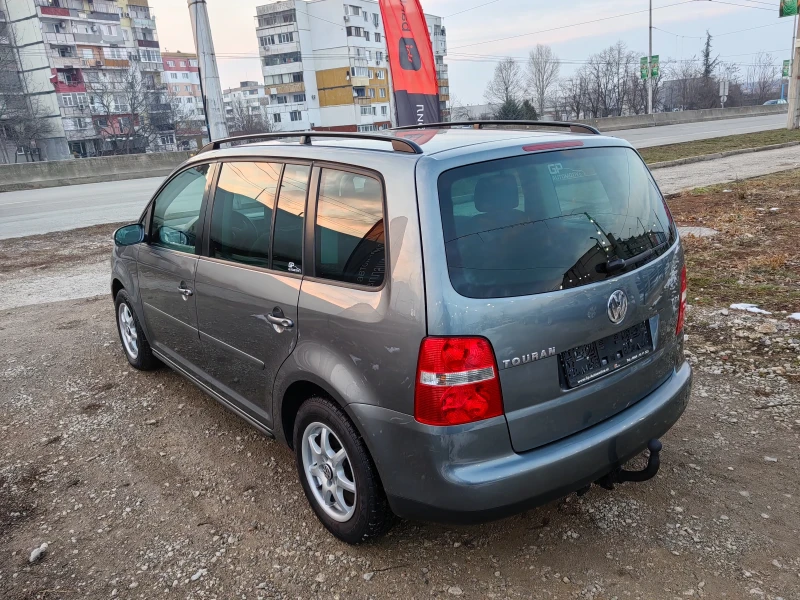 VW Touran 1.9 tdi 105ps navi, снимка 8 - Автомобили и джипове - 49266933