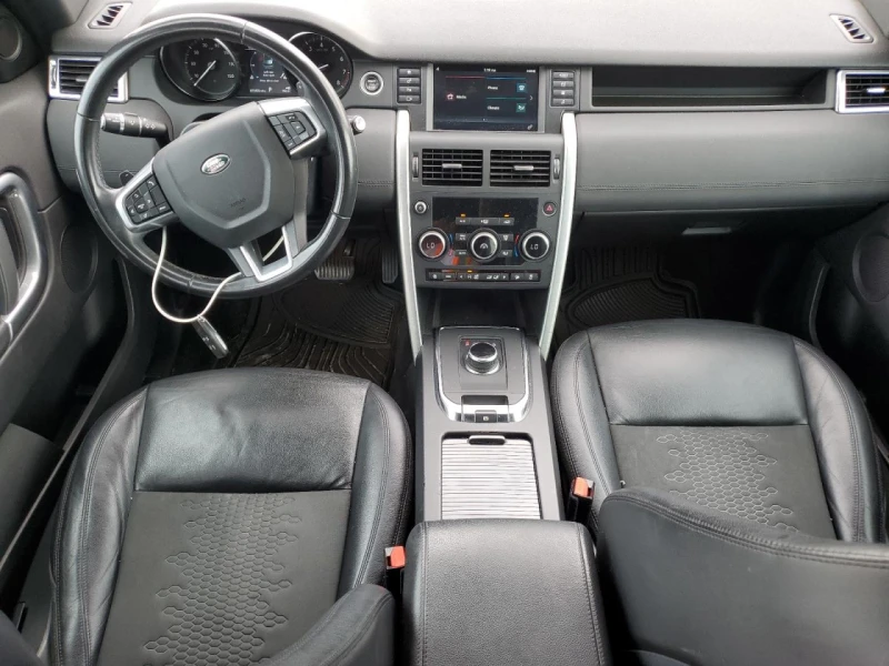 Land Rover Discovery Sport SE, снимка 8 - Автомобили и джипове - 52415532