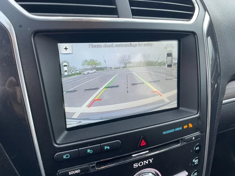 Ford Explorer 2.3 AWD, снимка 15 - Автомобили и джипове - 54351944