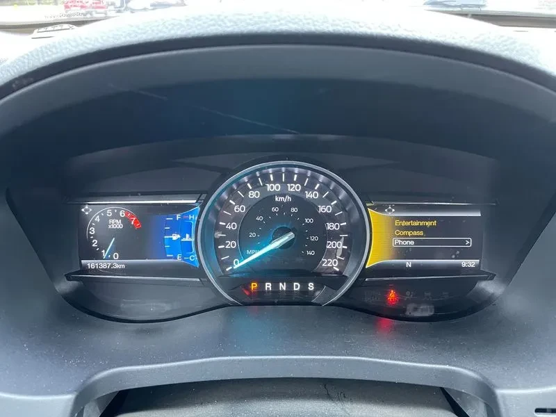 Ford Explorer 2.3 AWD, снимка 8 - Автомобили и джипове - 54351944