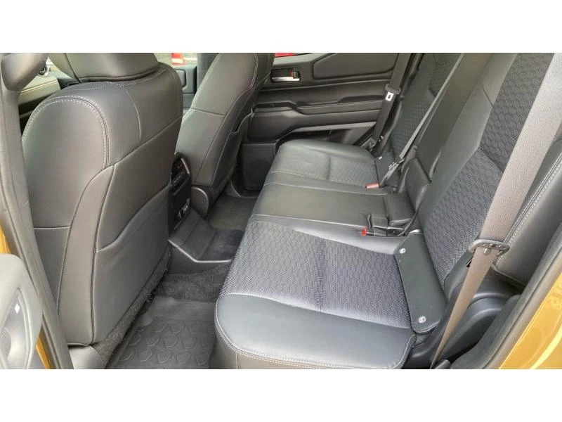 Toyota Land cruiser Luxury, снимка 11 - Автомобили и джипове - 54890081