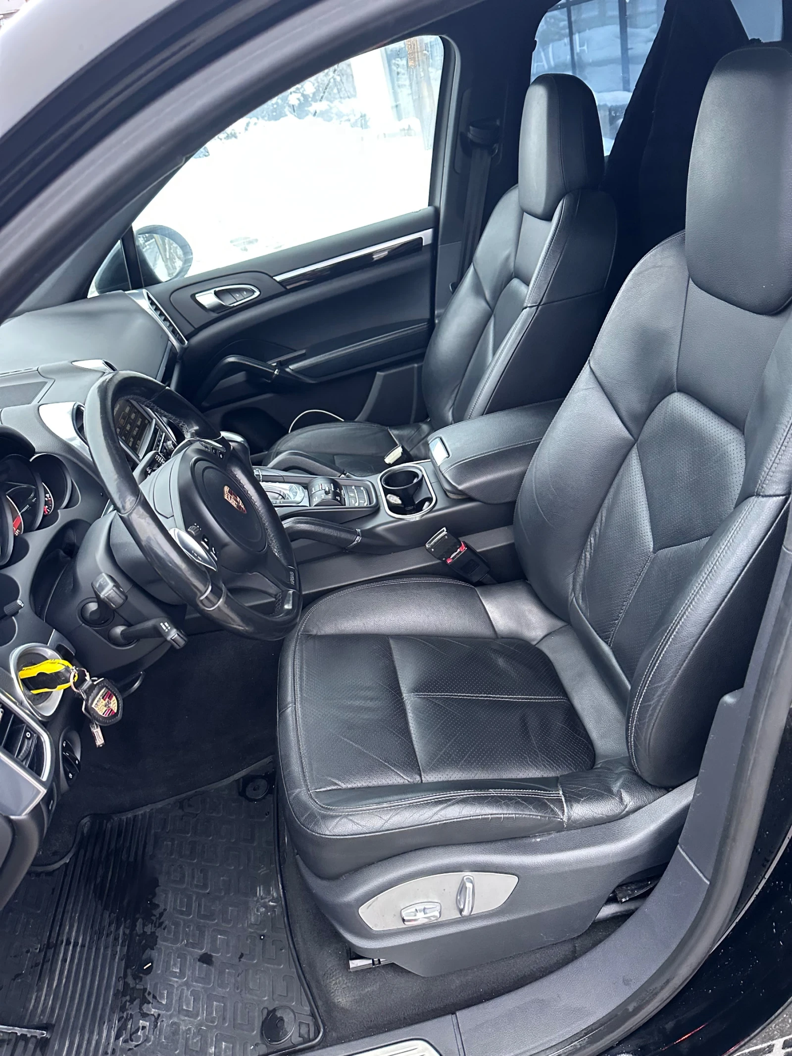 Porsche Cayenne 4.2 - изображение 5