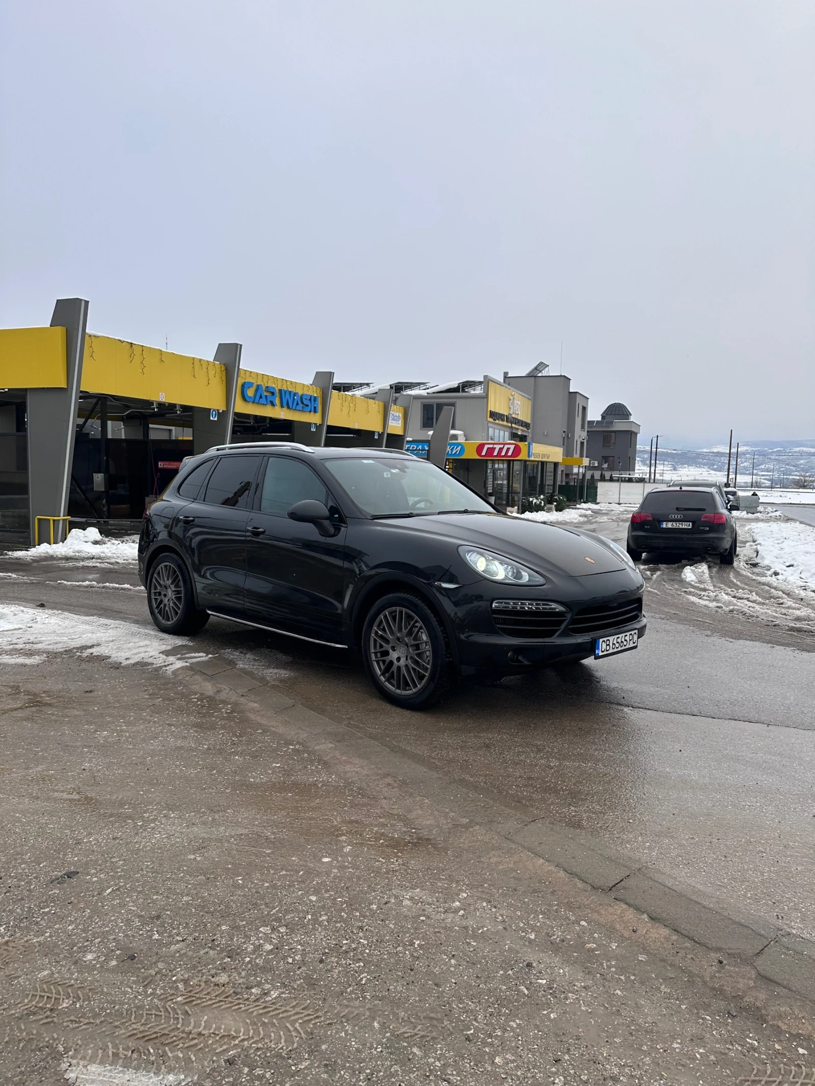 Porsche Cayenne 4.2 - изображение 3