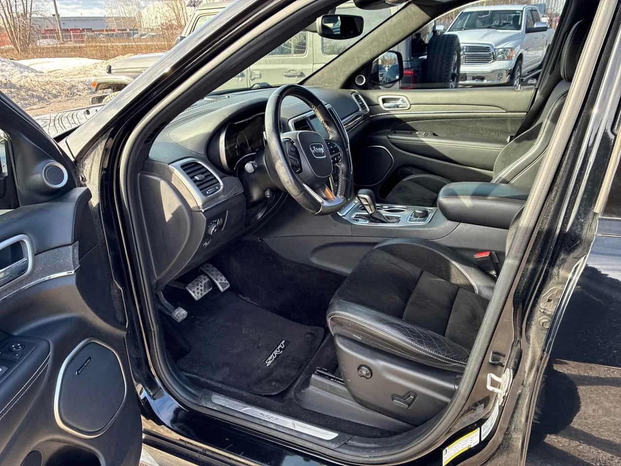 Jeep Grand cherokee * SRT * CARFAX * ЦЕНА ДО БГ, снимка 7 - Автомобили и джипове - 53835149