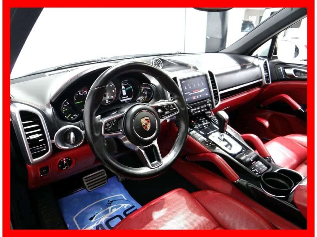 Porsche Cayenne * AWD S E HYBRID * BOSE/NAVI/360 CAM/LEATHER/PANO , снимка 9 - Автомобили и джипове - 53976590