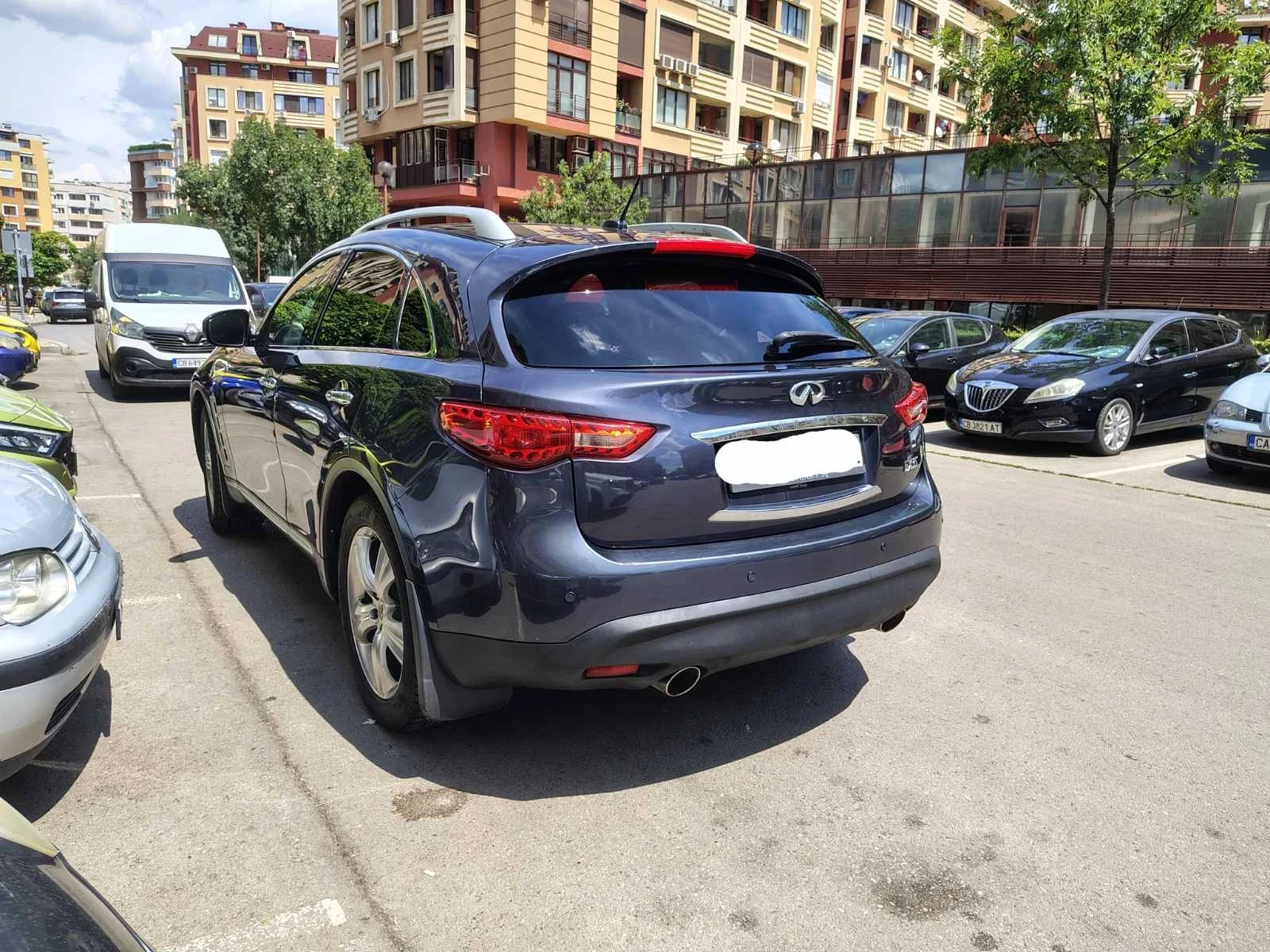 Infiniti Fx 35, снимка 3 - Автомобили и джипове - 54068694