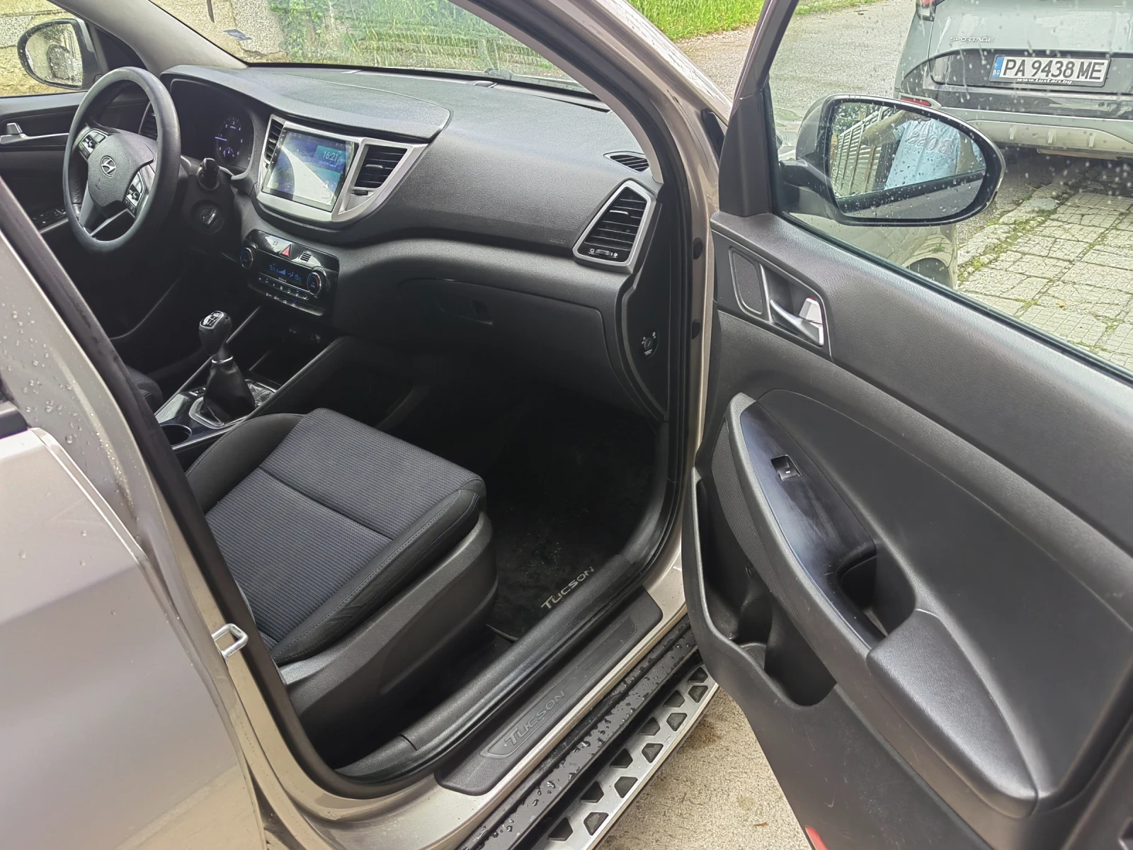 Hyundai Tucson, снимка 6 - Автомобили и джипове - 54792046