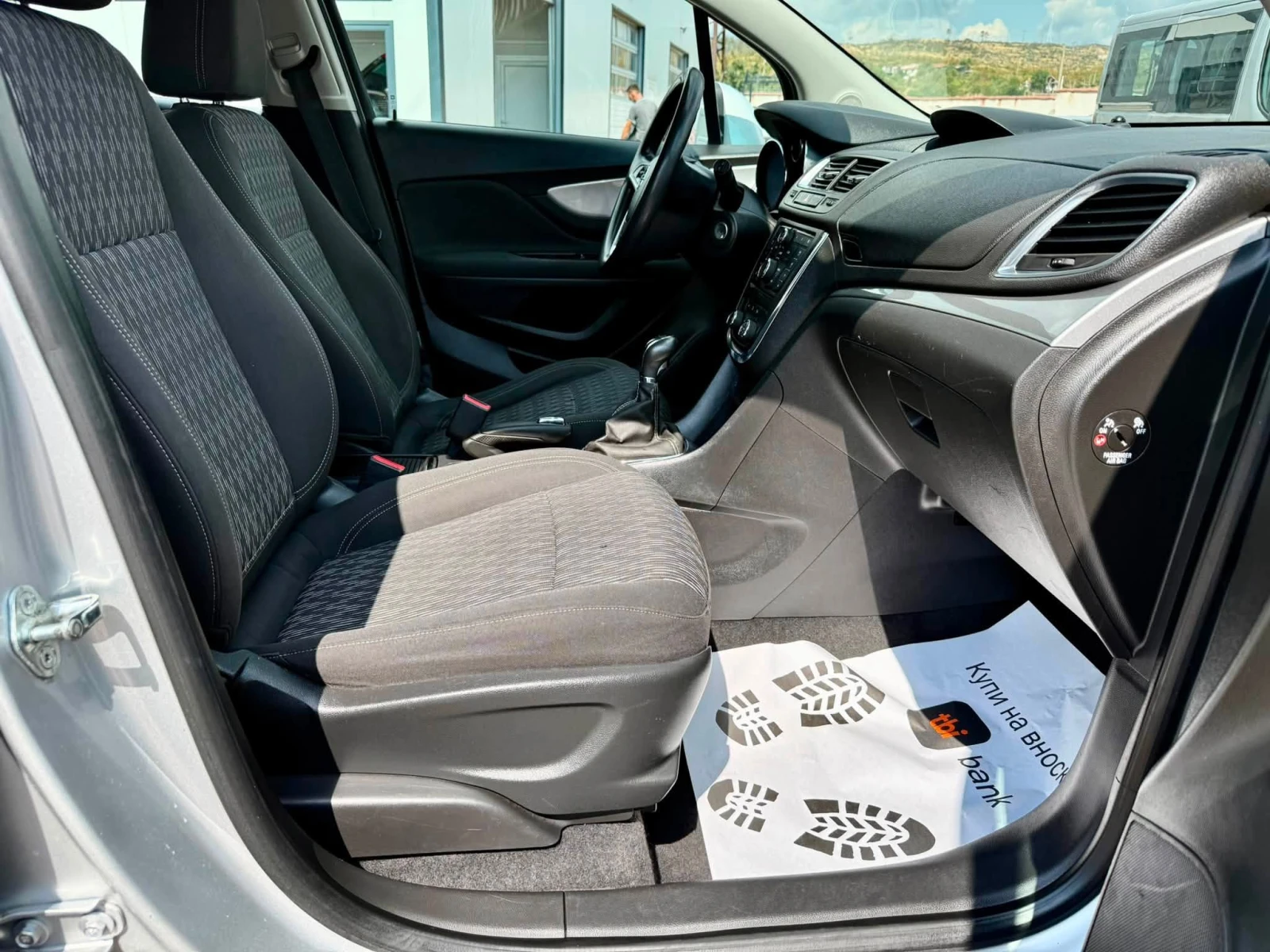 Opel Mokka 1.6, снимка 12 - Автомобили и джипове - 55835057