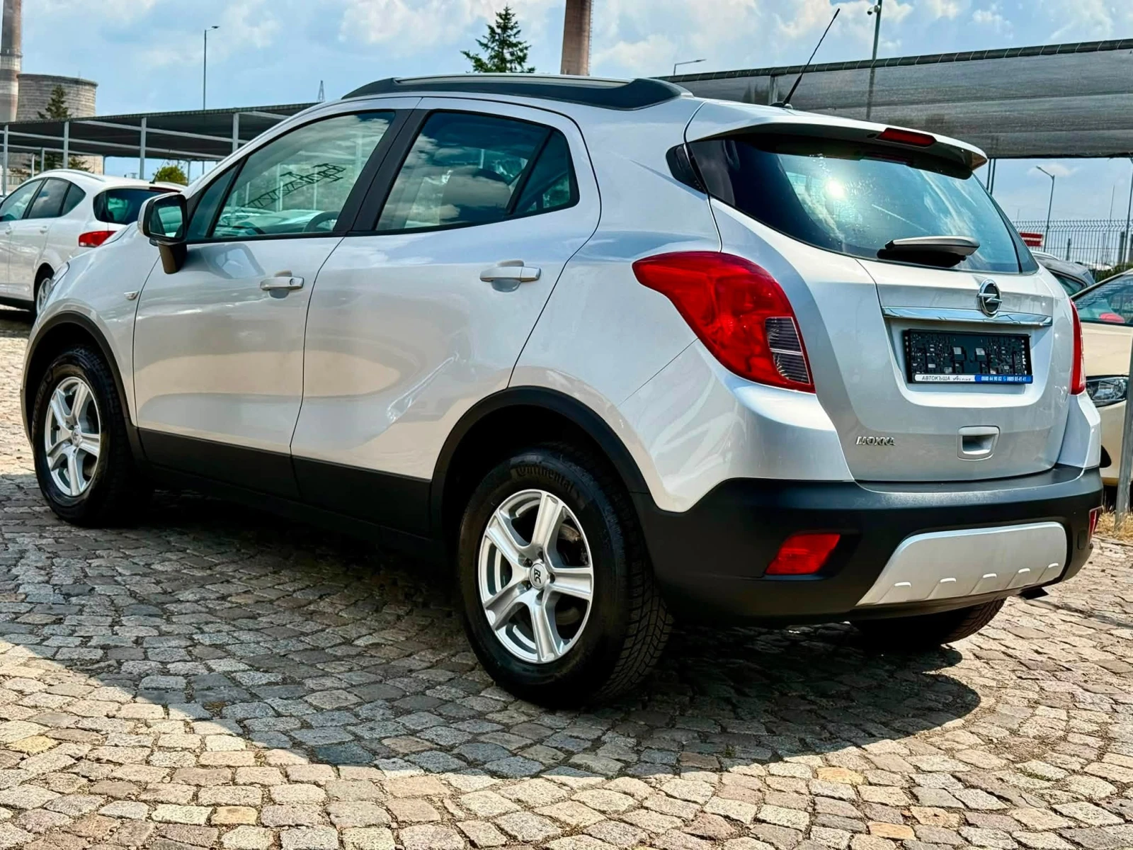 Opel Mokka 1.6, снимка 3 - Автомобили и джипове - 55835057