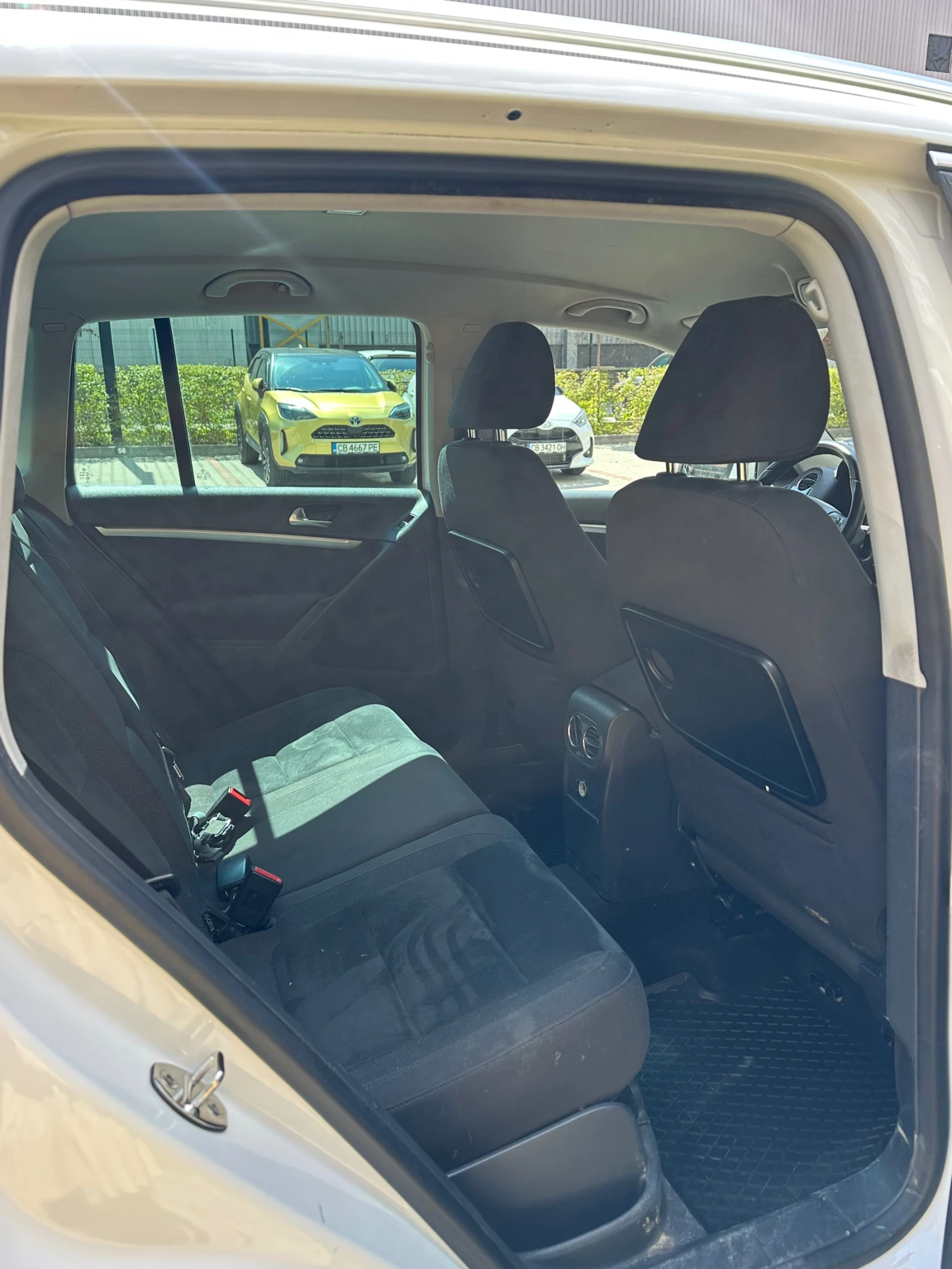 VW Tiguan Comfortline, снимка 8 - Автомобили и джипове - 55846062