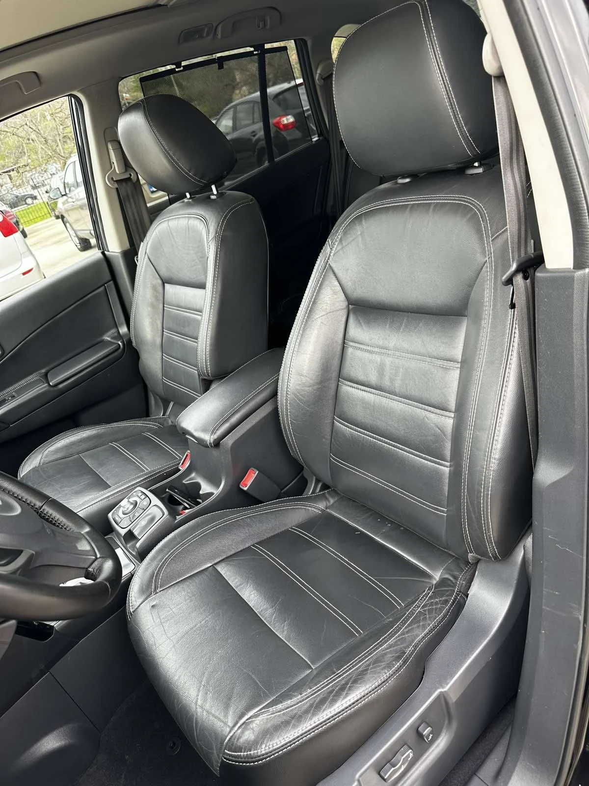 Renault Koleos 2.0DCI AUTO FULL, снимка 15 - Автомобили и джипове - 56129243