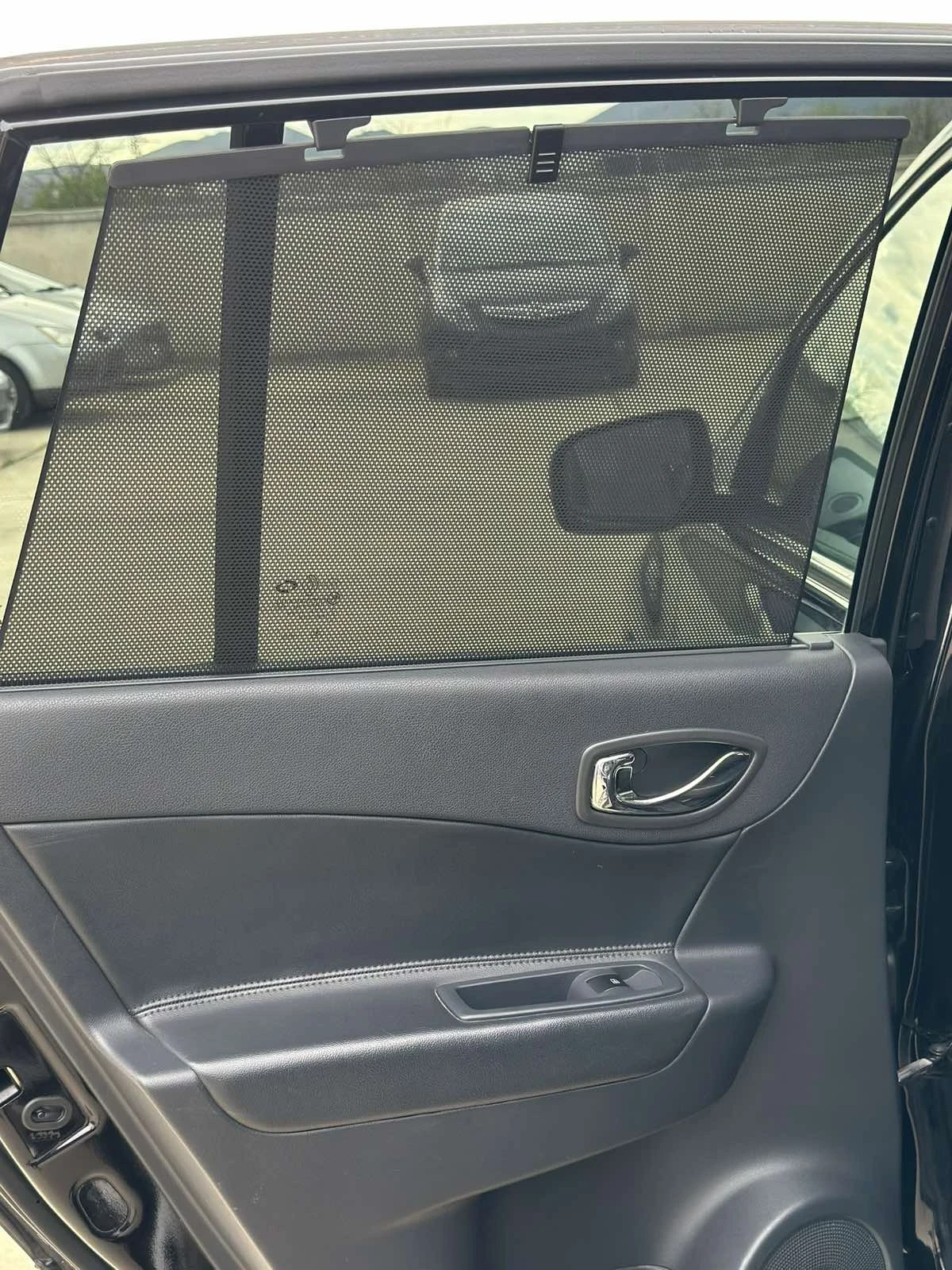 Renault Koleos 2.0DCI AUTO FULL, снимка 12 - Автомобили и джипове - 56129243