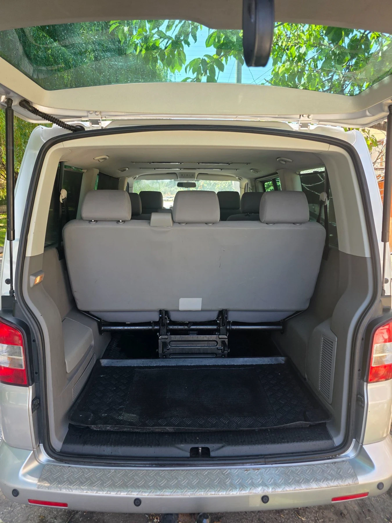 VW Caravelle, снимка 8 - Бусове и автобуси - 56341697
