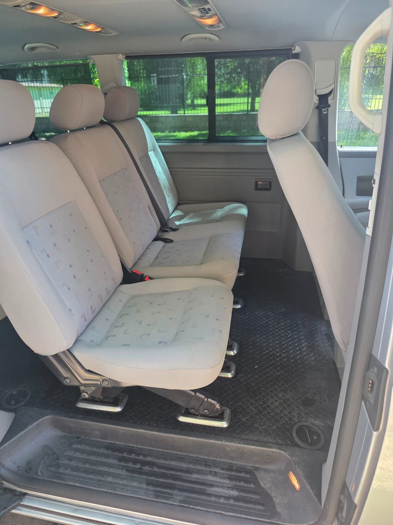 VW Caravelle, снимка 5 - Бусове и автобуси - 56341697