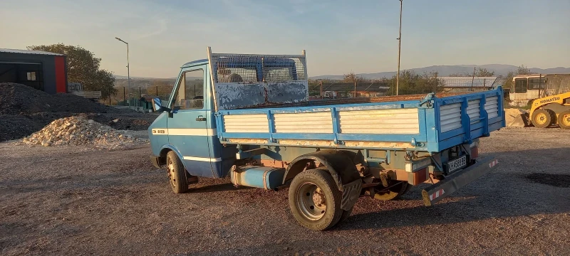 Iveco Daily 2.5 Diesel, снимка 4 - Камиони - 47696565