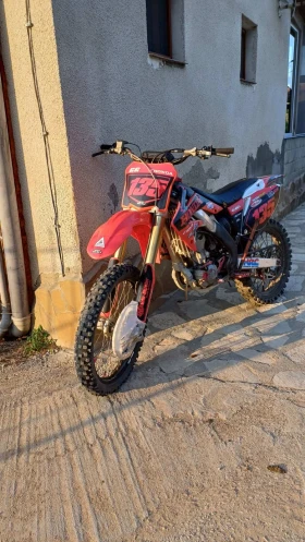 Обява за продажба на Honda Crf 250R ~4 300 лв. - изображение 1