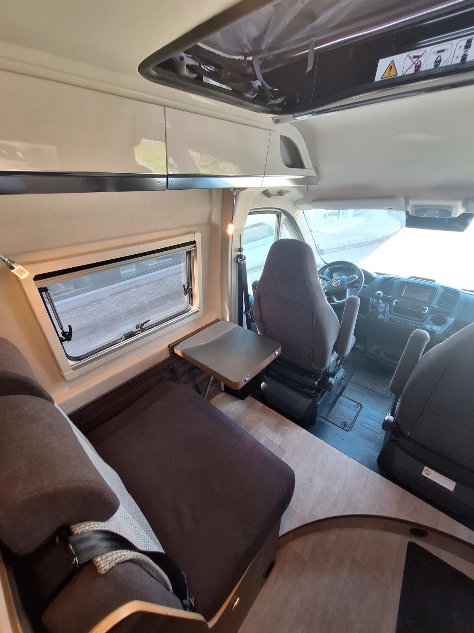 Кемпер Laika ECOVIP 600, снимка 8 - Каравани и кемпери - 53794752