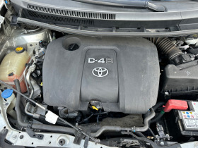 Toyota Auris 1.4d4d, снимка 13